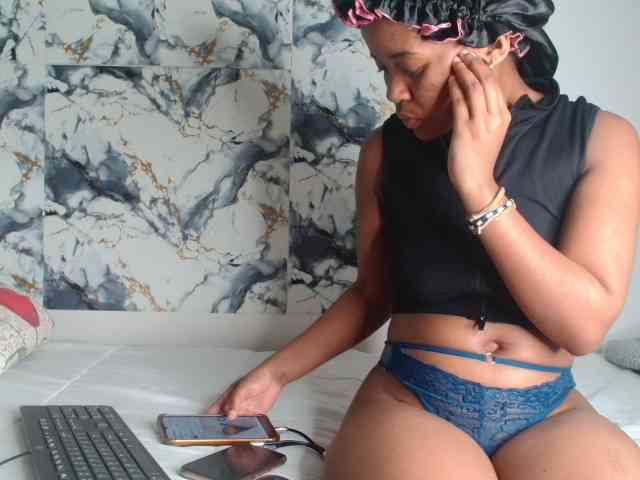 AshleyT255 webcam