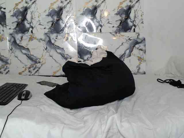 AshleyT255 webcam