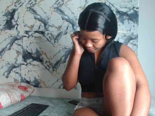 AshleyT255 webcam