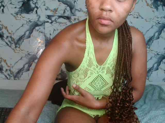 AshleyT255 webcam