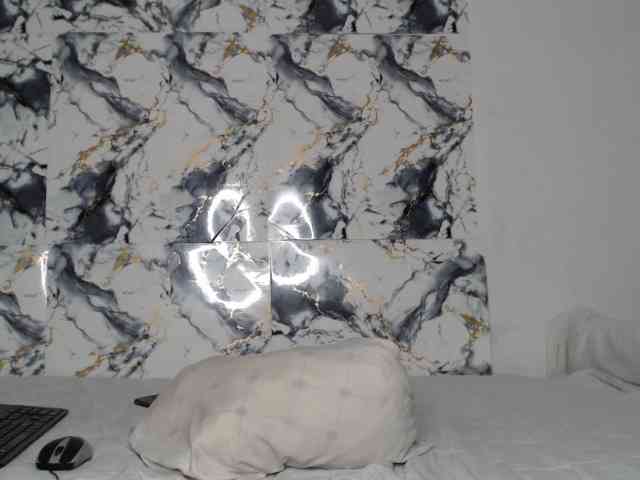 AshleyT255 webcam