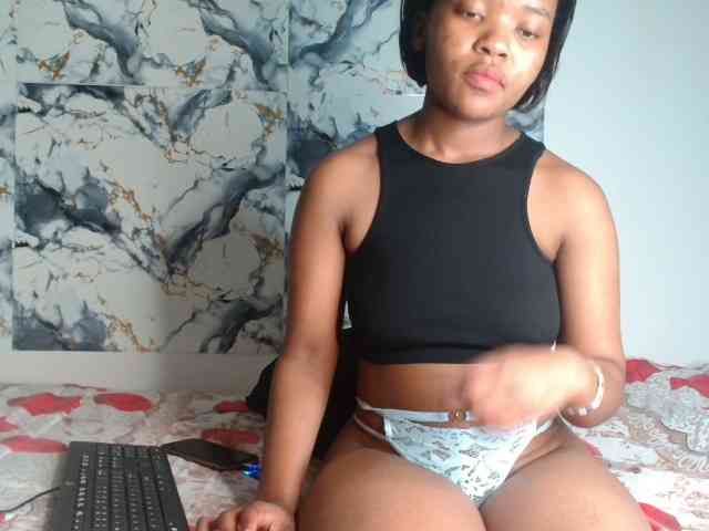 AshleyT255 webcam