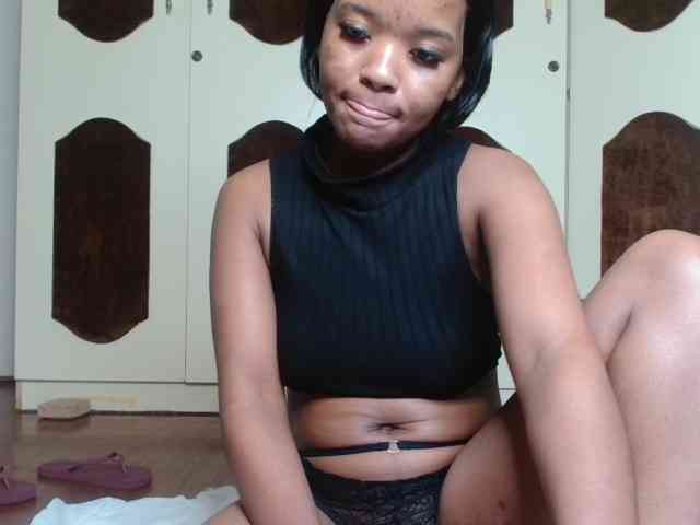 AshleyT255 webcam