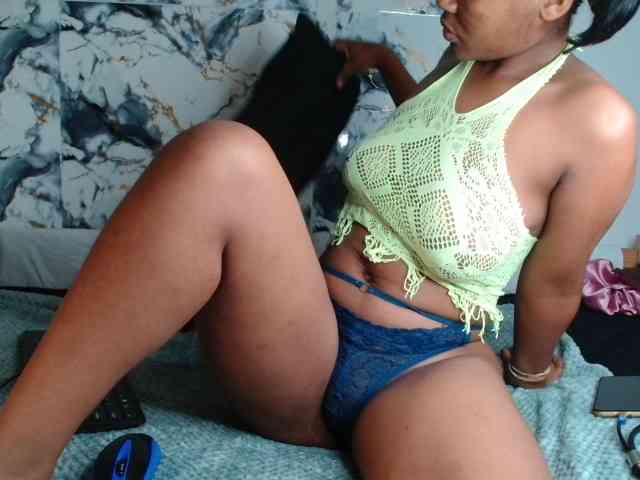 AshleyT255 webcam