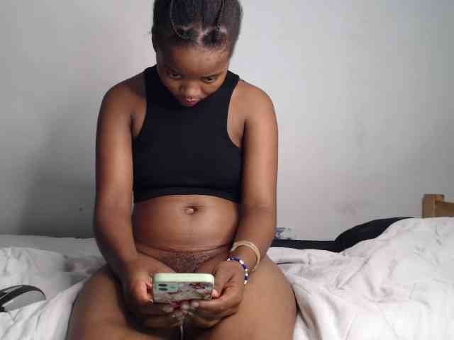 AshleyT255 Live Webcam on BongaCams