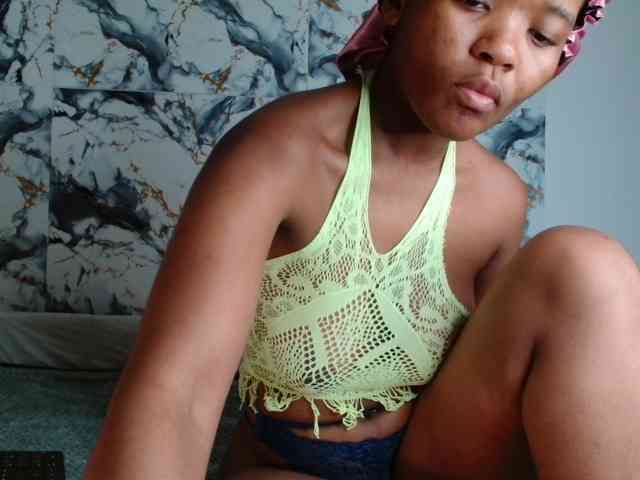 AshleyT255 webcam