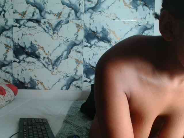 AshleyT255 webcam