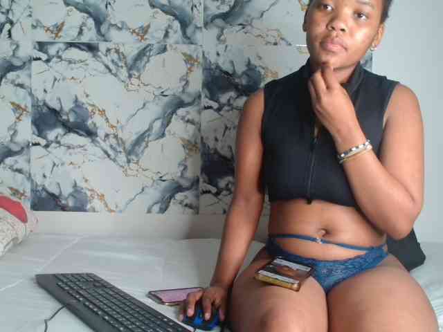 AshleyT255 webcam