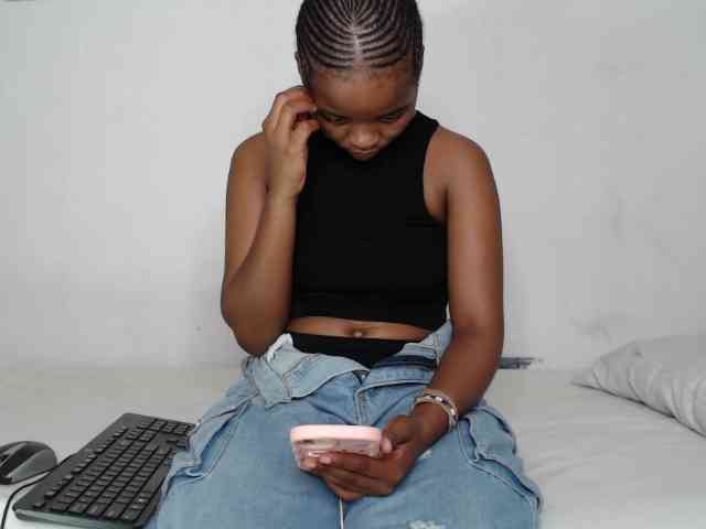AshleyT255 webcam