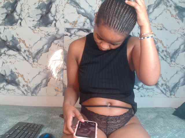AshleyT255 Live Webcam on BongaCams