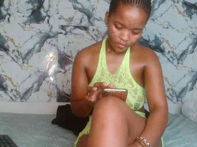 AshleyT255 webcam