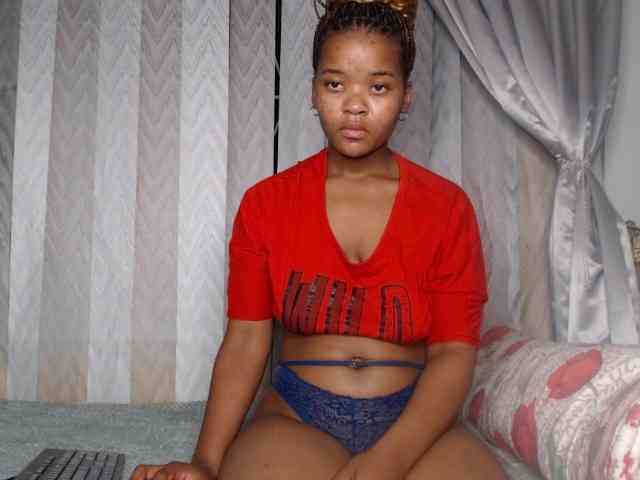 AshleyT255 webcam