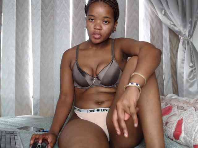 AshleyT255 webcam