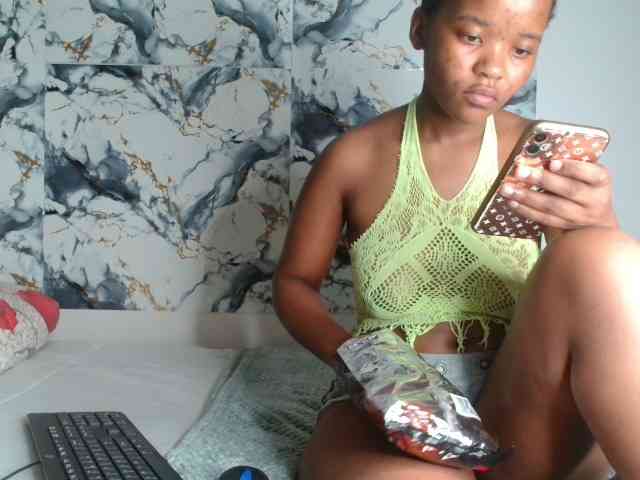 AshleyT255 webcam