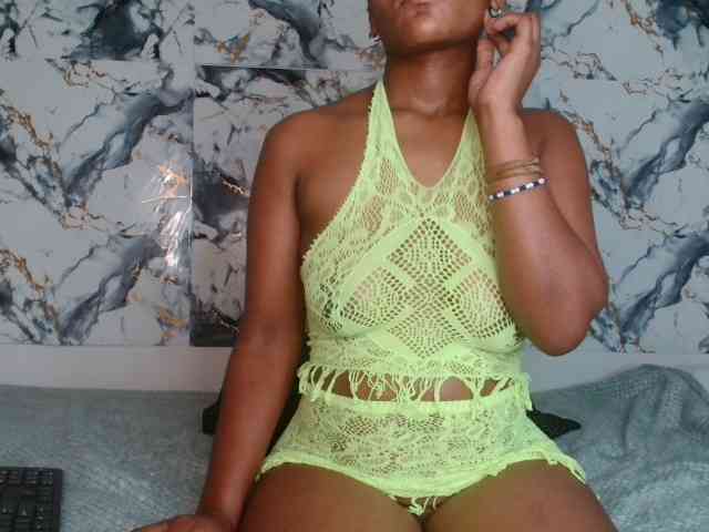 AshleyT255 webcam
