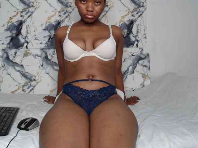 AshleyT255 webcam