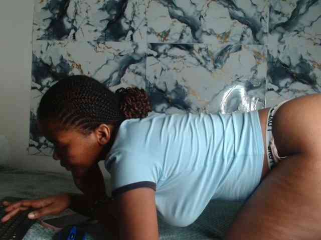 AshleyT255 webcam