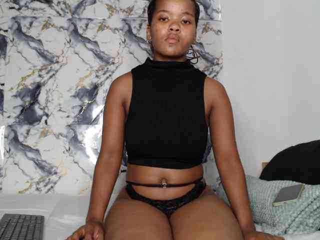 AshleyT255 webcam