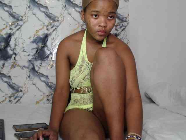 AshleyT255 webcam