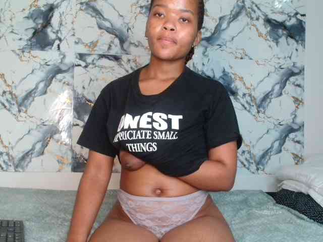 AshleyT255 webcam