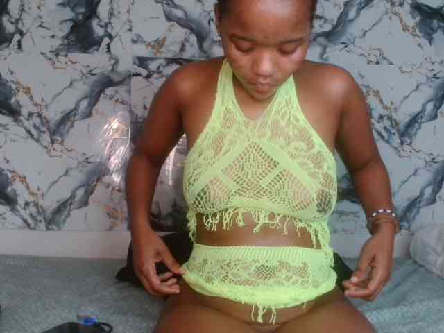 AshleyT255 webcam