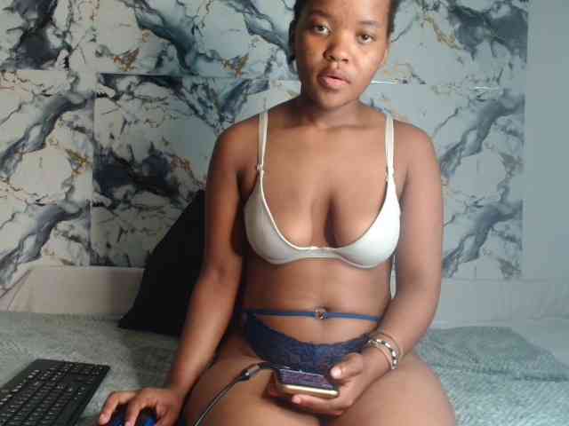 AshleyT255 webcam