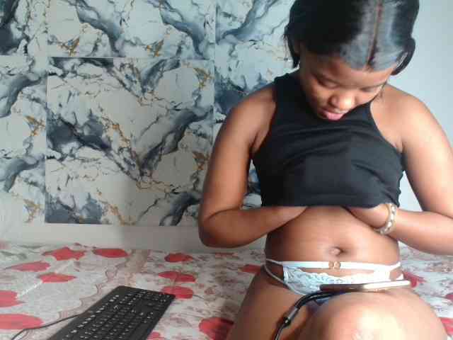 AshleyT255 webcam