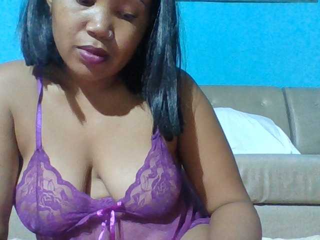 Vanylliah Cam en direct sur BongaCams