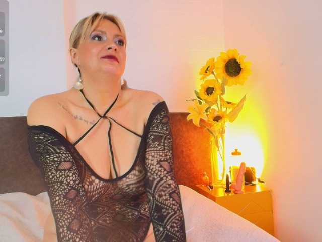 paultte live cam on BongaCams