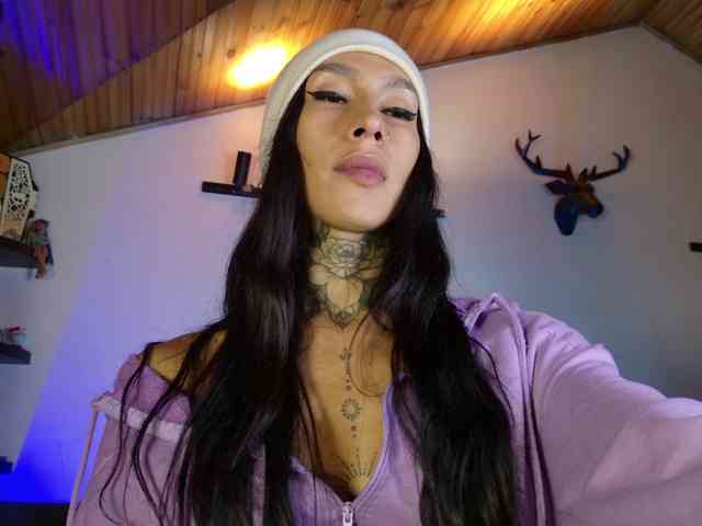 juana-777 Sex Cam Show