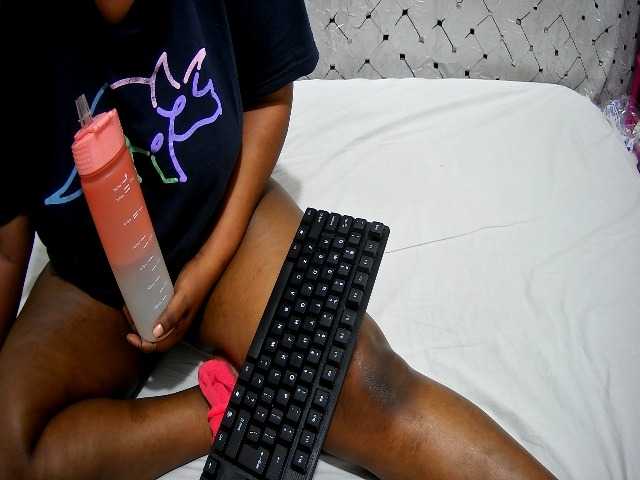 bigass-choco live cam on BongaCams