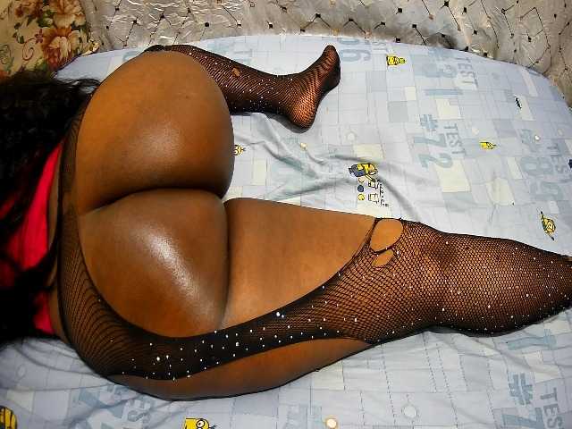 bigass-choco live cam on BongaCams