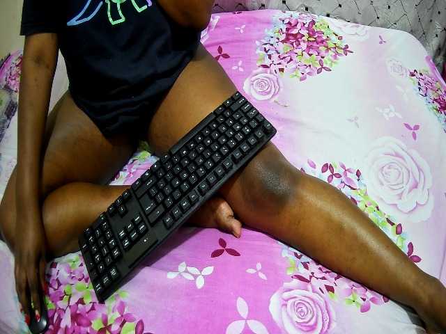 bigass-choco live cam on BongaCams