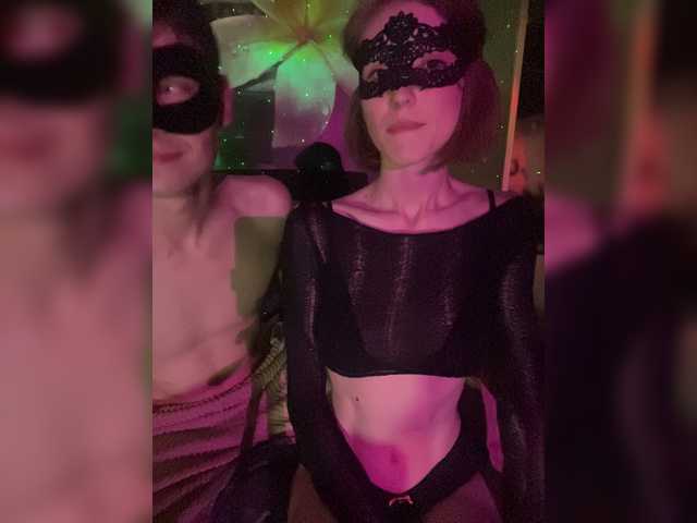 NaughtyDuo live cam on BongaCams