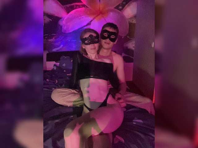 NaughtyDuo live cam on BongaCams