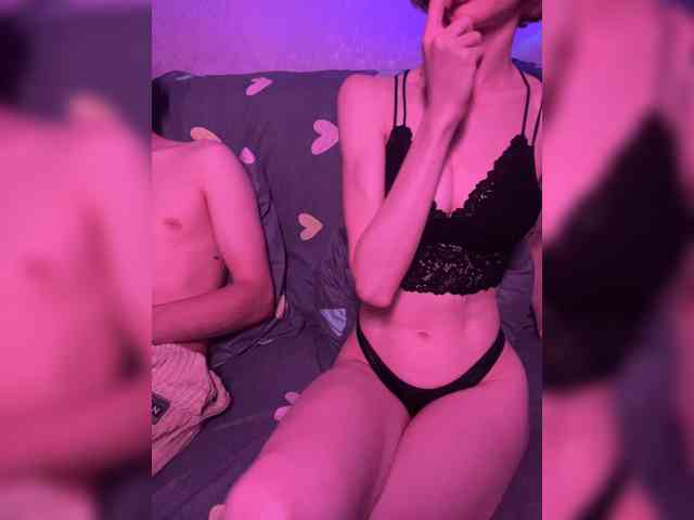 NaughtyDuo webcam