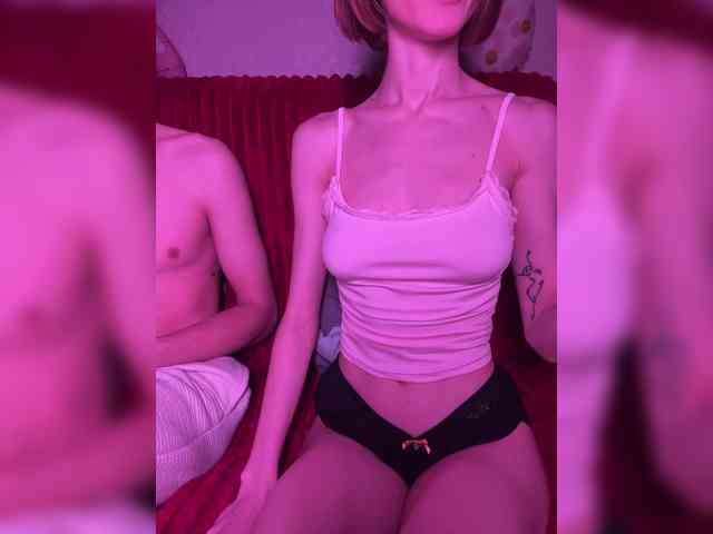 NaughtyDuo webcam