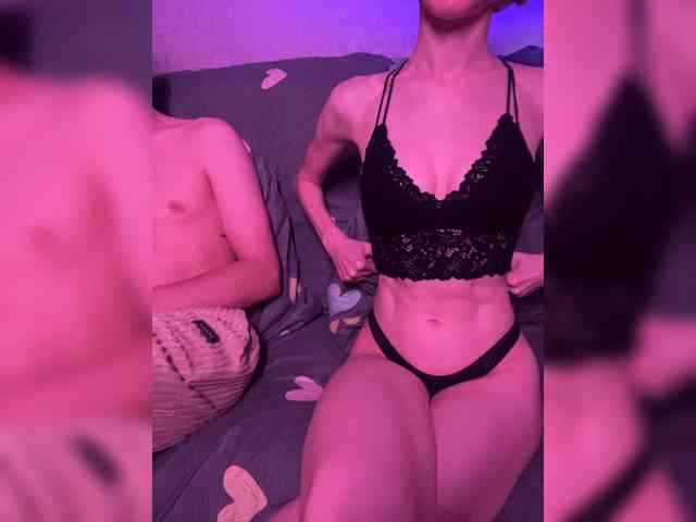 NaughtyDuo webcam
