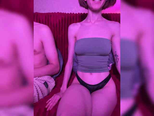 NaughtyDuo webcam