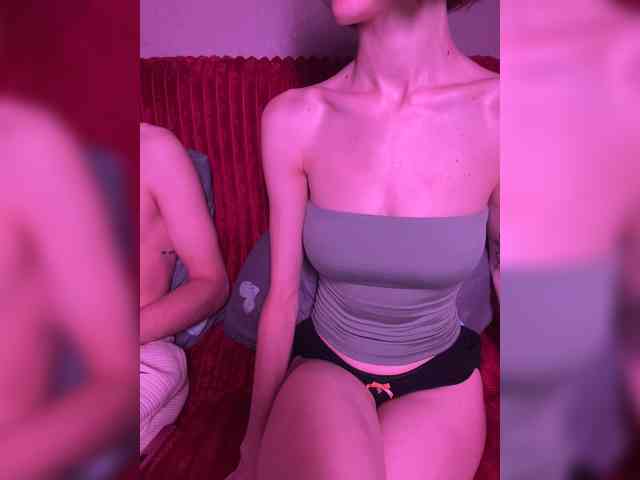 NaughtyDuo webcam