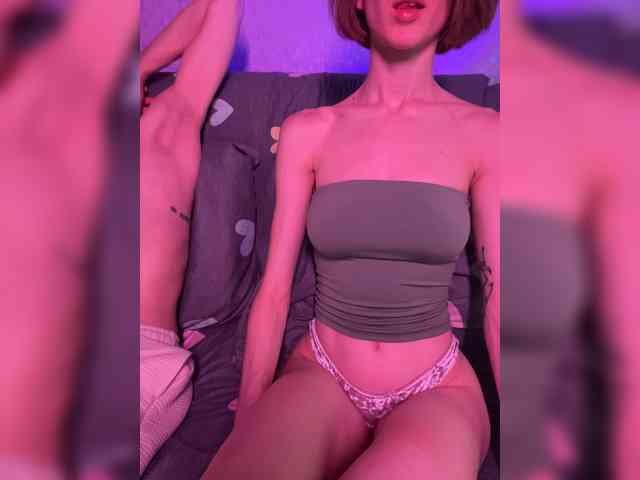 NaughtyDuo webcam