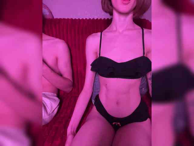 NaughtyDuo webcam