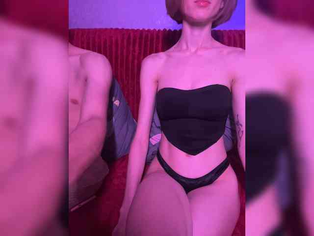 NaughtyDuo webcam