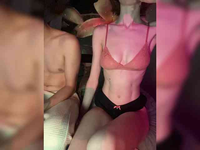 NaughtyDuo webcam