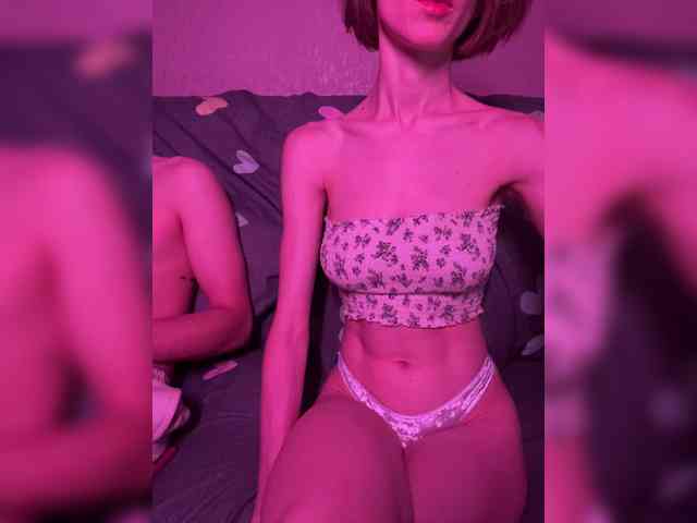 NaughtyDuo webcam