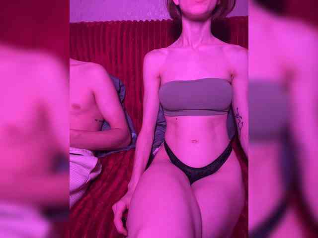 NaughtyDuo webcam