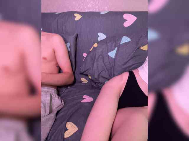 NaughtyDuo webcam