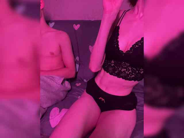 NaughtyDuo webcam