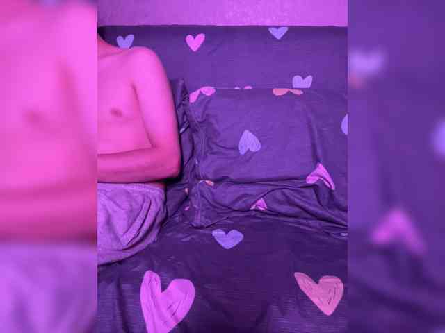 NaughtyDuo webcam