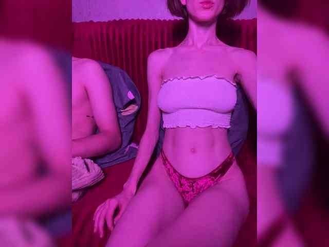NaughtyDuo webcam